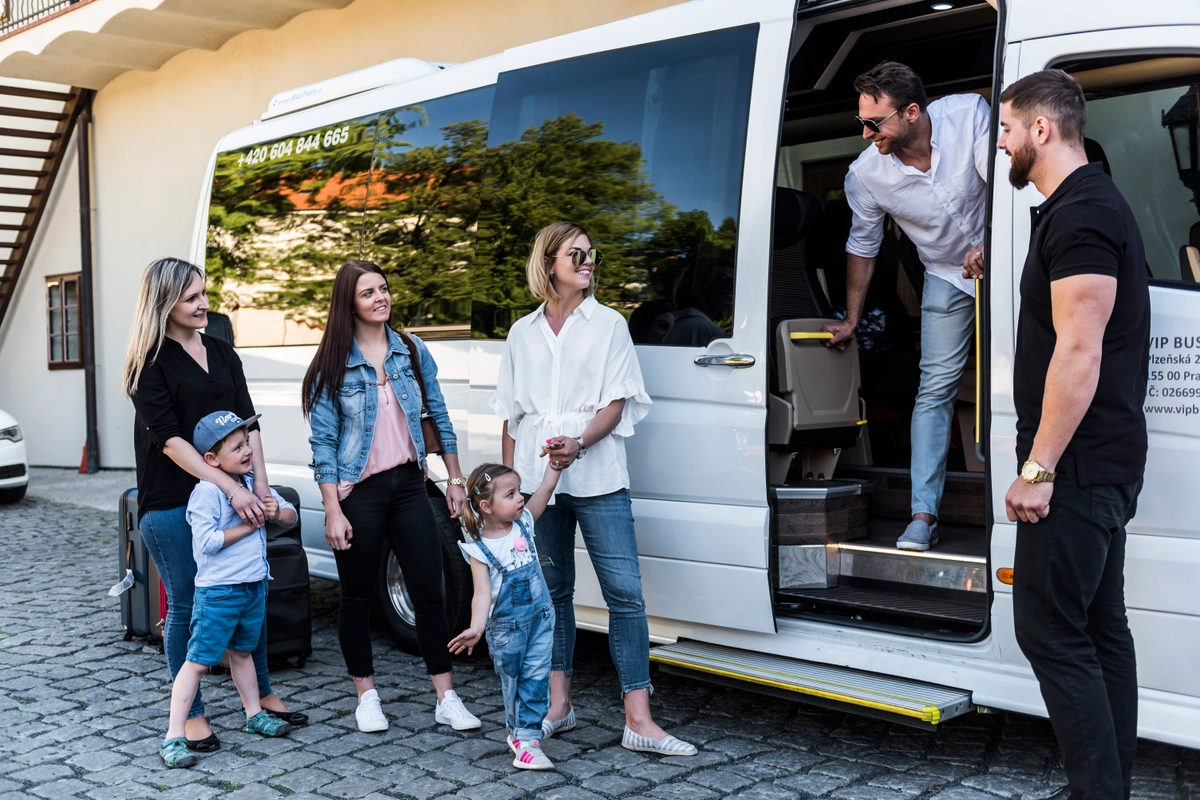 Comfortable Group Travel from Prague to Munich with Mercedes Sprinter